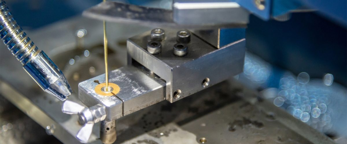 نقش برجسته دستگاه سوپر دریل در صنایع فلزی